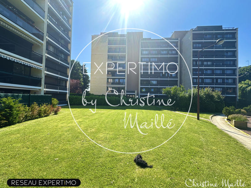 Appartement - 92 m² - 4 pièces