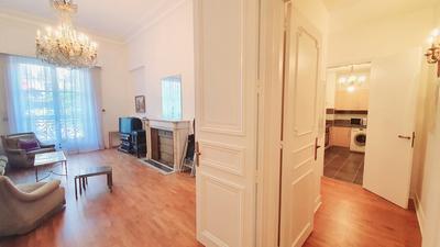 Appartement bourgeois - 85 m² - 2 pièces
