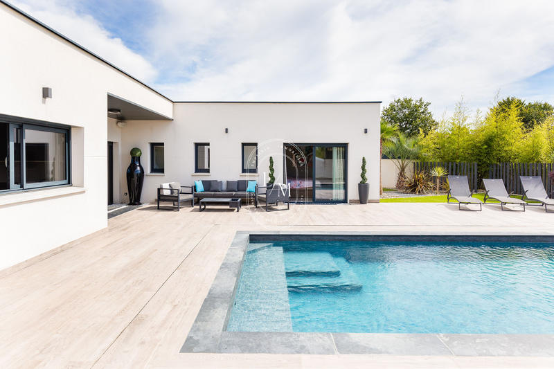 Villa - 169 m² - 5 pièces