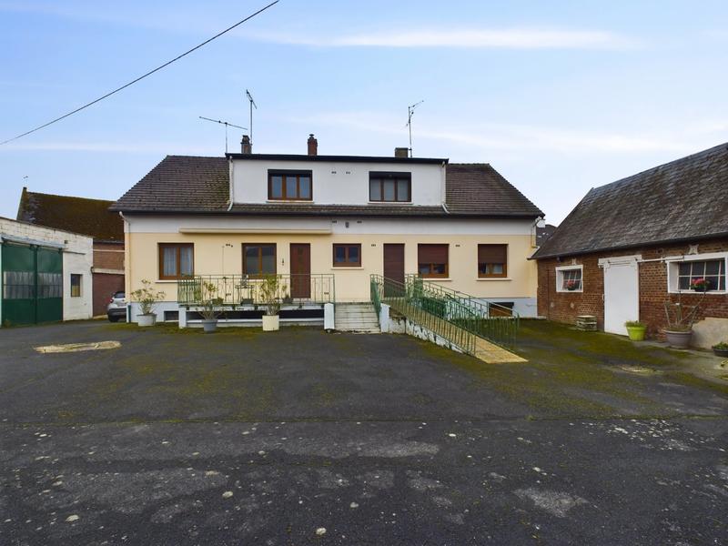 Maison - 253 m² - 10 pièces