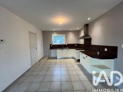 Maison - 102 m² - 5 pièces