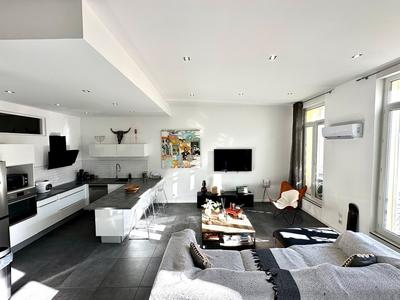 Appartement - 64 m² - 2 pièces