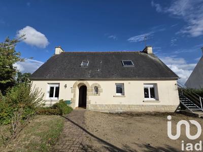 Maison - 136 m² - 7 pièces