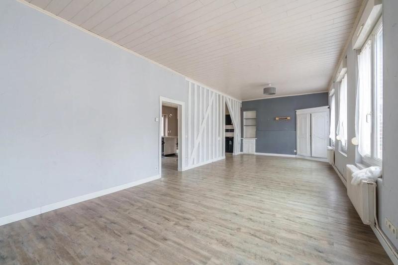 Maison - 210 m² - 7 pièces