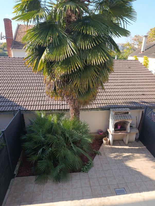 Maison - 96 m² - 6 pièces