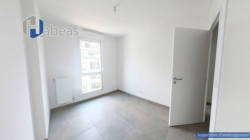 Appartement - 102 m² - 4 pièces