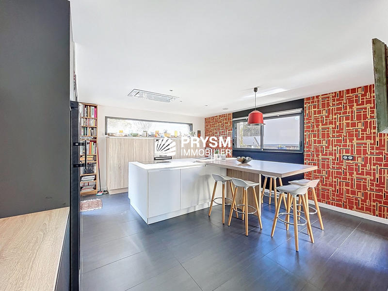 Maison contemporaine - 197 m² - 6 pièces