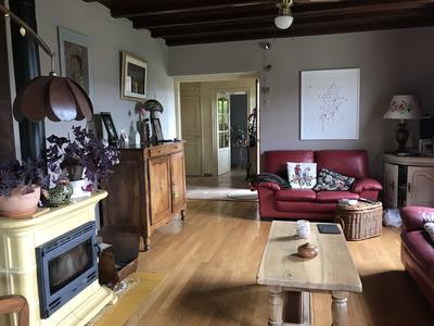 Maison traditionnelle - 180 m² - 6 pièces