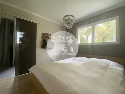 Maison - 205 m² - 8 pièces