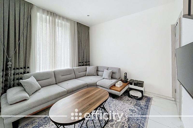 Maison - 160 m² - 5 pièces