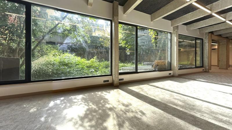 Local commercial - 711 m²