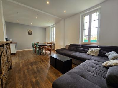 Maison - 282 m² - 13 pièces