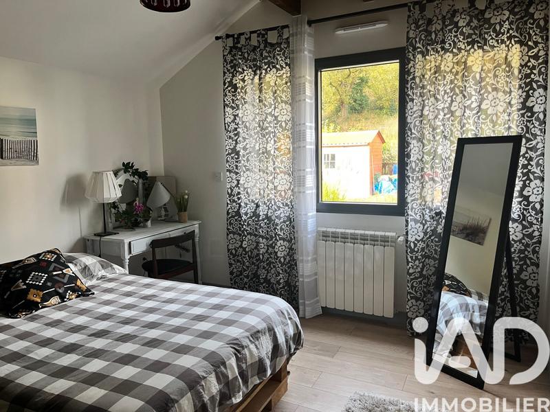Maison - 170 m² - 8 pièces