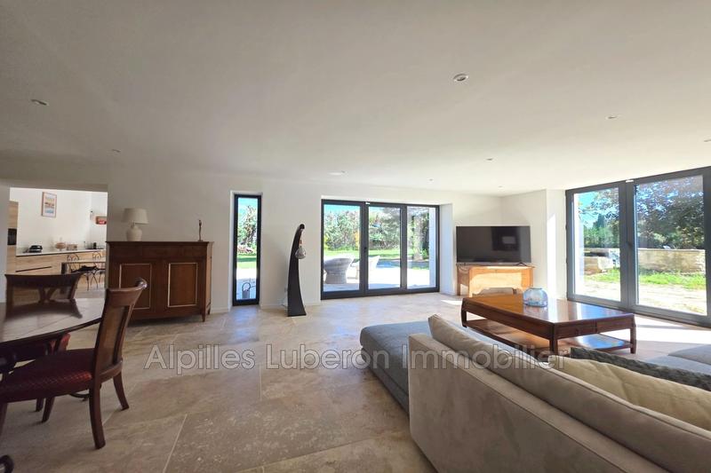 Mas - 380 m² - 9 pièces