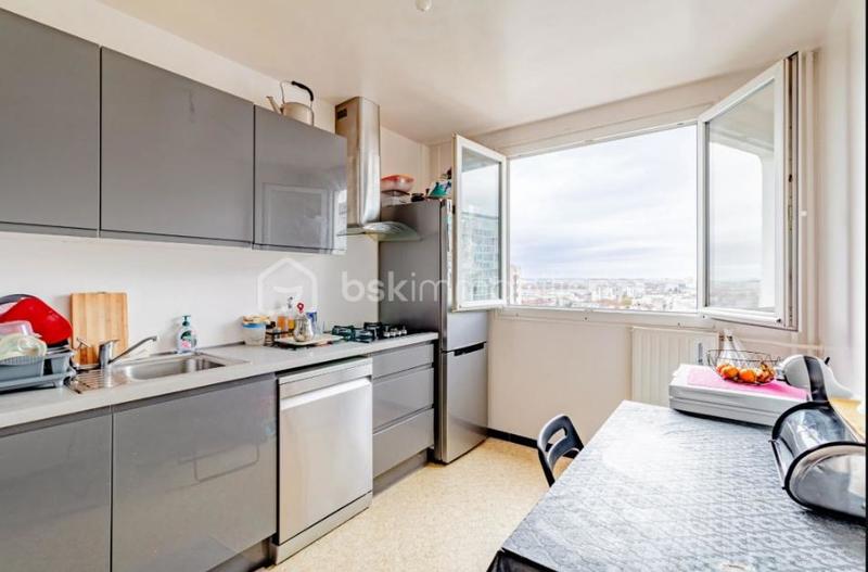 Appartement - 76 m² - 4 pièces