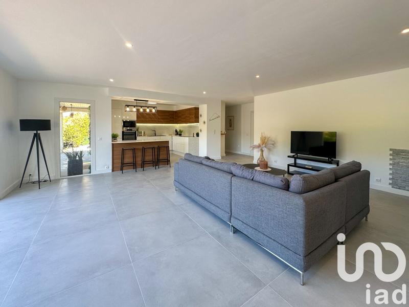 Maison - 137 m² - 5 pièces