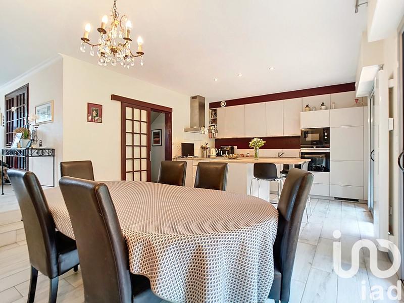 Maison - 178 m² - 7 pièces