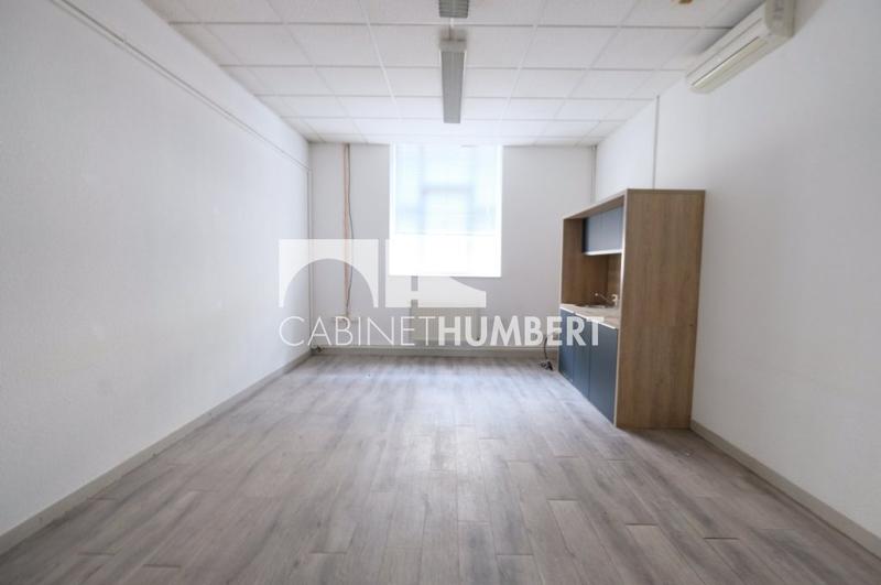 Local d'activités - 215 m²