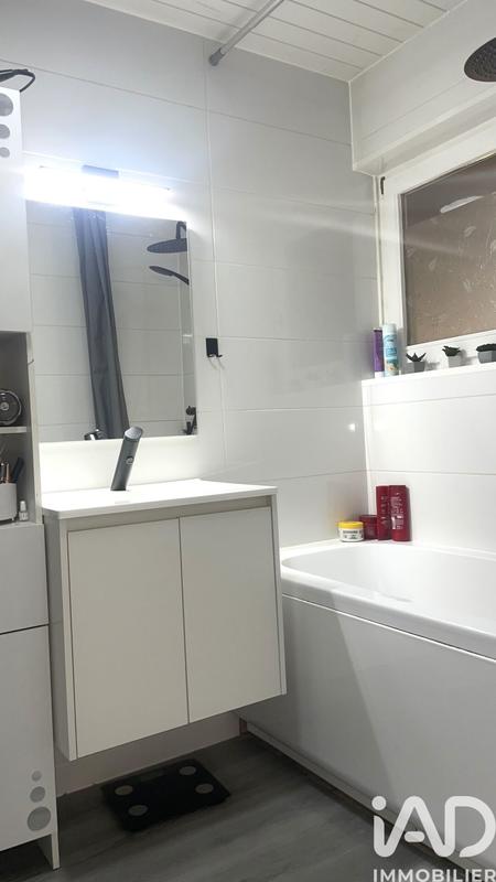 Maison - 188 m² - 9 pièces