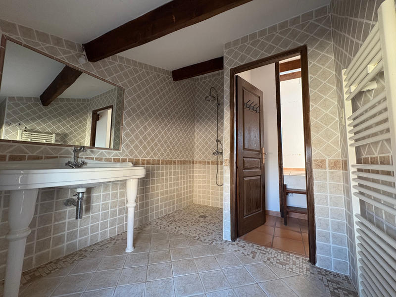 Maison - 228 m² - 6 pièces