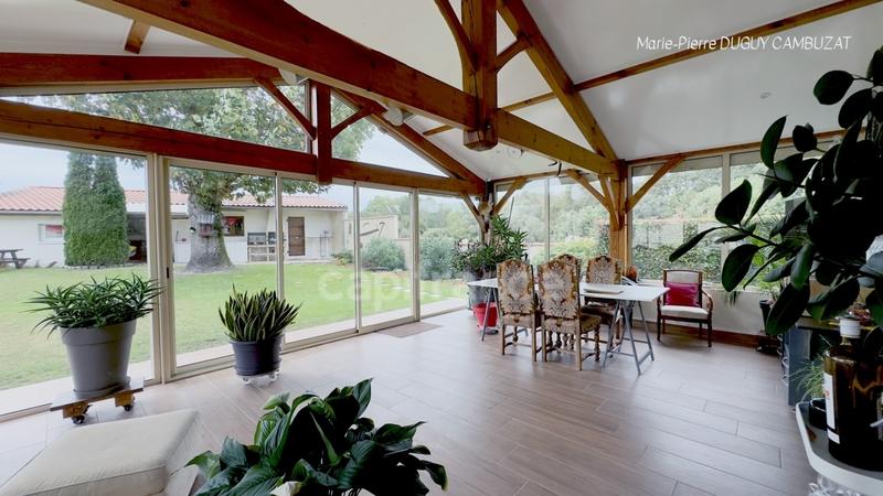 Maison - 172 m² - 6 pièces