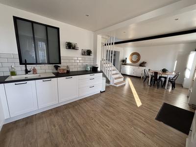 Maison - 133 m² - 5 pièces