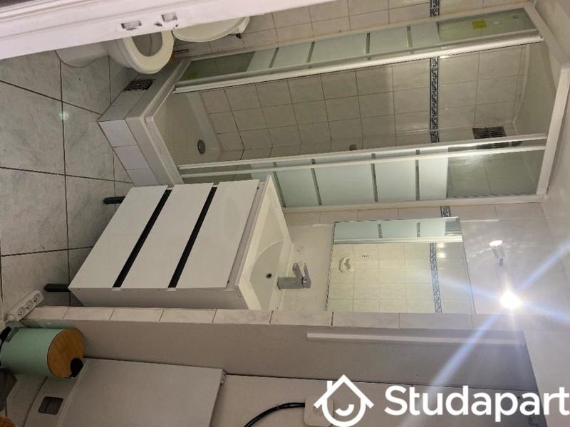 Chambre - 17 m² - 1 pièce