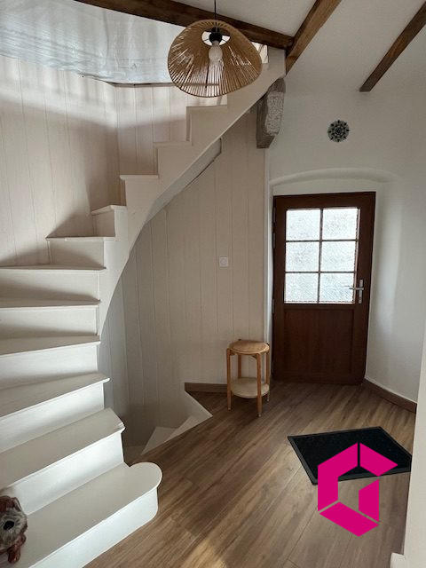 Maison ancienne - 147 m² - 4 pièces