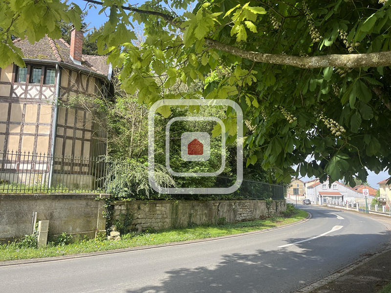 Maison - 405 m² - 10 pièces