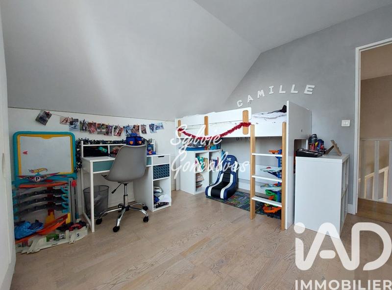Maison - 143 m² - 6 pièces