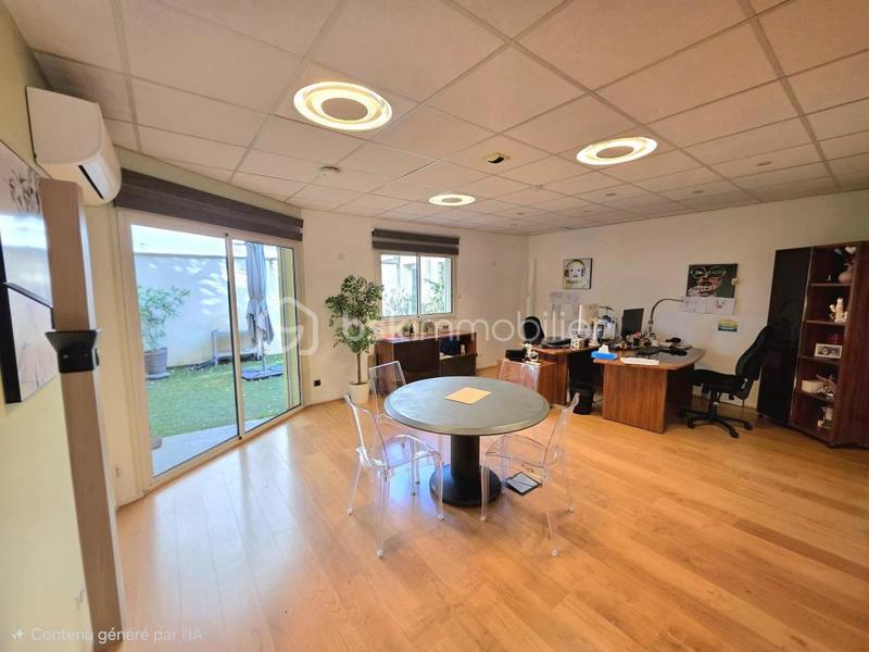 Immeuble - 261 m² - 8 pièces