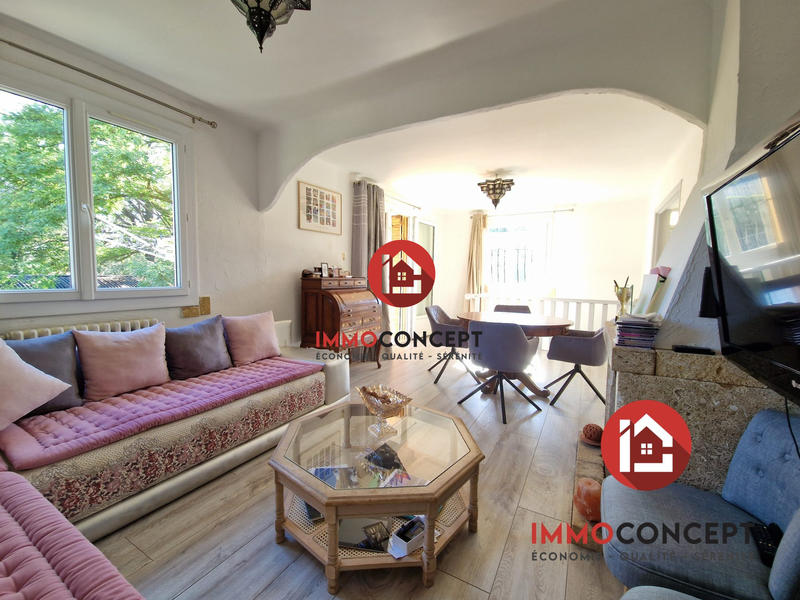 Maison traditionnelle - 153 m² - 7 pièces