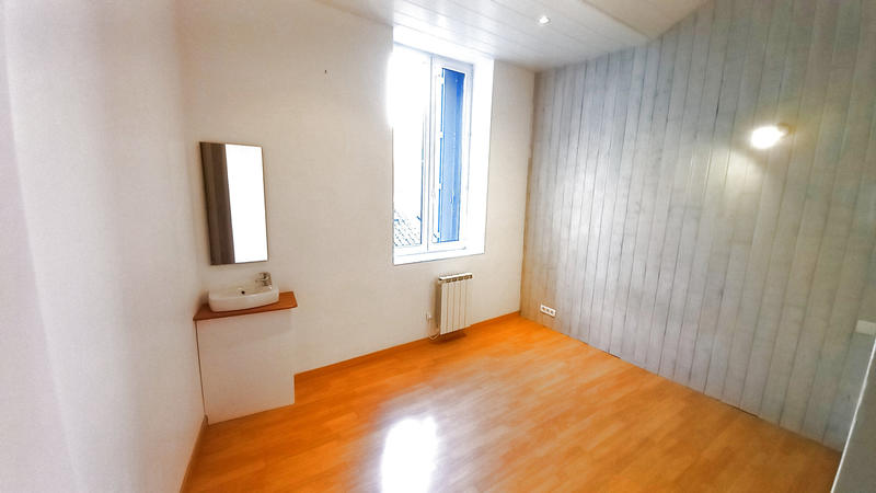 Appartement - 77 m² - 4 pièces