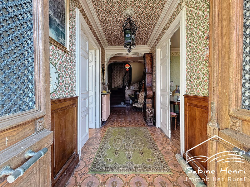 Maison ancienne - 215 m² - 8 pièces