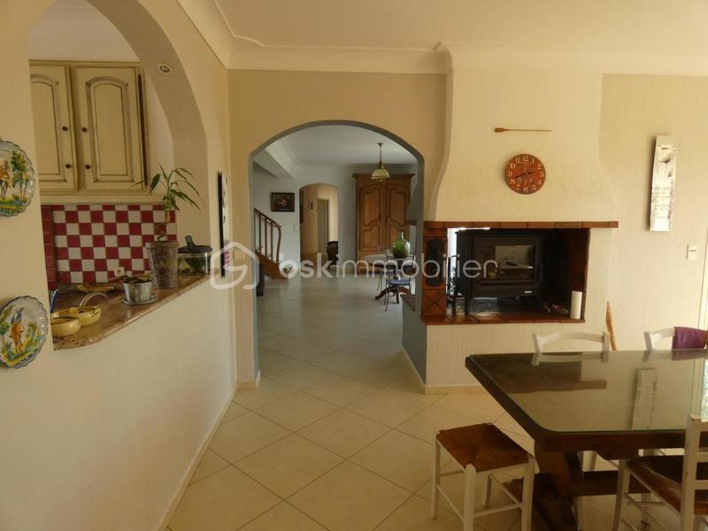 Villa - 184 m² - 8 pièces