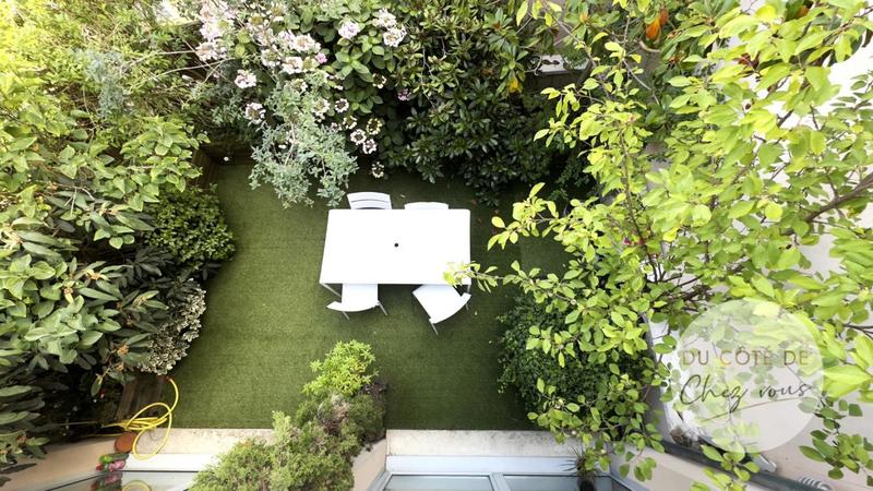 Demeure - 292 m² - 8 pièces