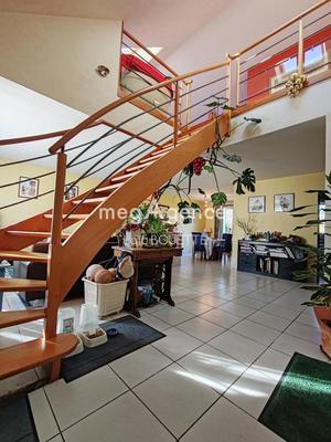 Maison - 175 m² - 8 pièces