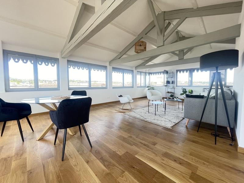 Appartement - 95 m² - 4 pièces