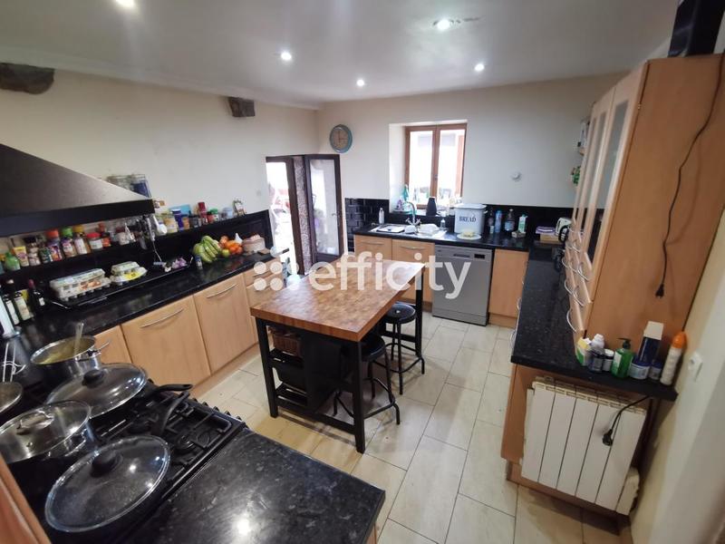 Maison - 170 m² - 7 pièces