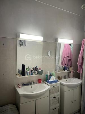 Appartement - 99 m² - 3 pièces