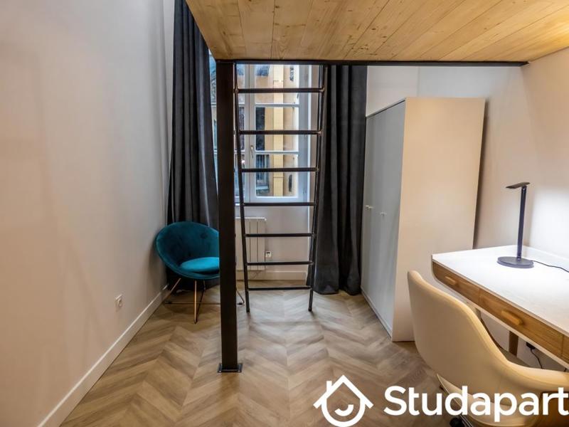 Chambre - 9 m² - 1 pièce