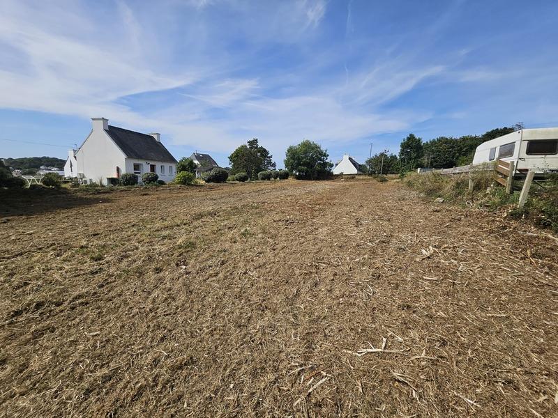 Terrain constructible - 1 200 m²