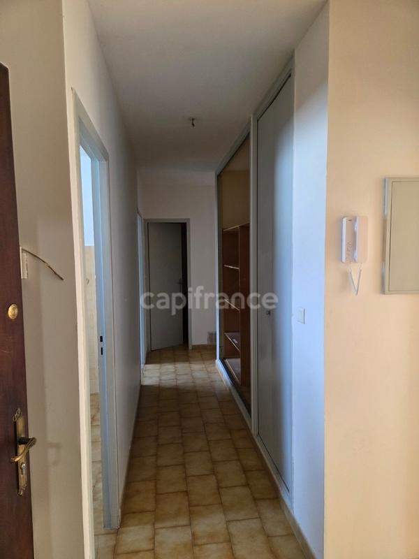 Appartement - 81 m² - 3 pièces