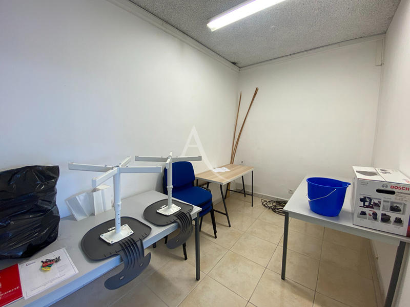 Local commercial - 186 m² - 3 pièces