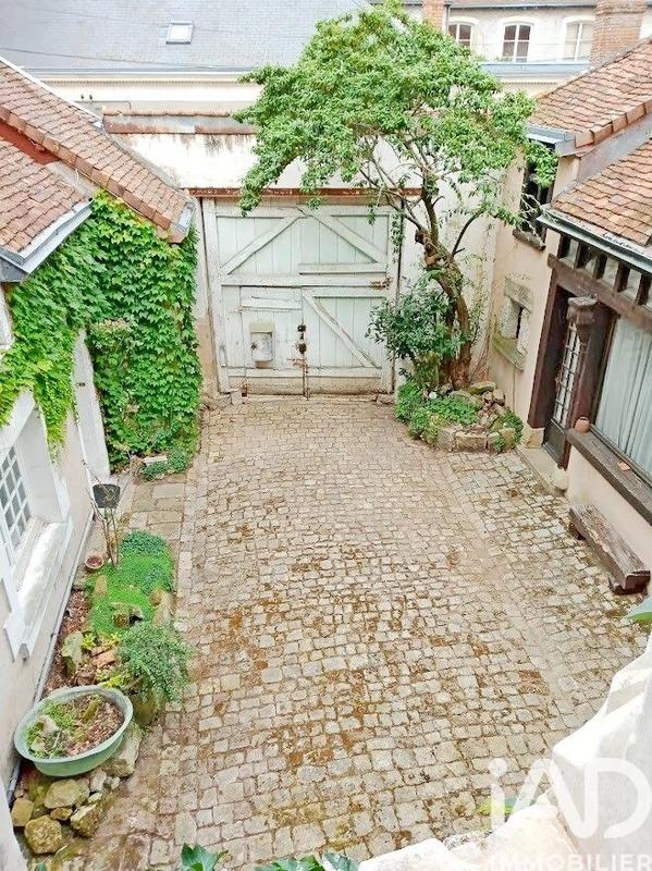 Maison - 206 m² - 10 pièces