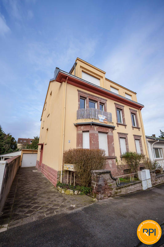 Appartement - 80 m² - 4 pièces