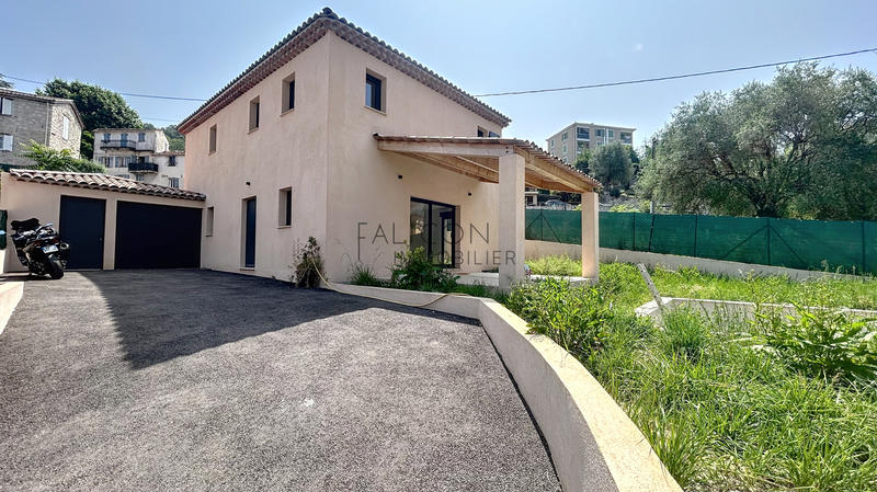 Villa - 138 m² - 6 pièces