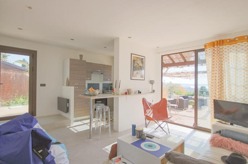 Villa - 250 m² - 6 pièces