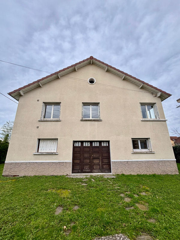 Maison - 180 m² - 6 pièces