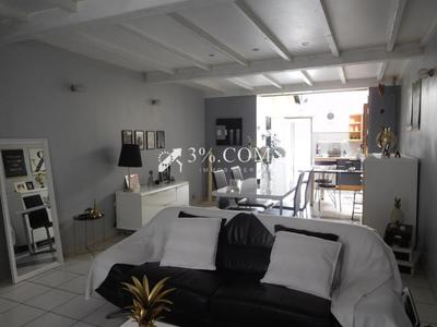 Maison - 79 m² - 5 pièces